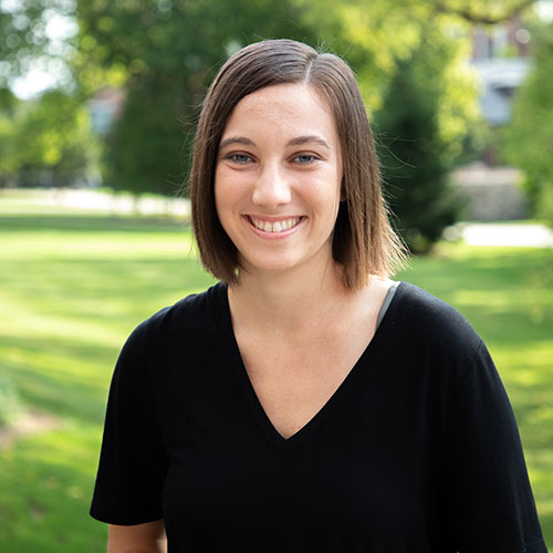 Photo of Lauren DiPerna