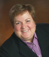 Elizabeth King Headshot
