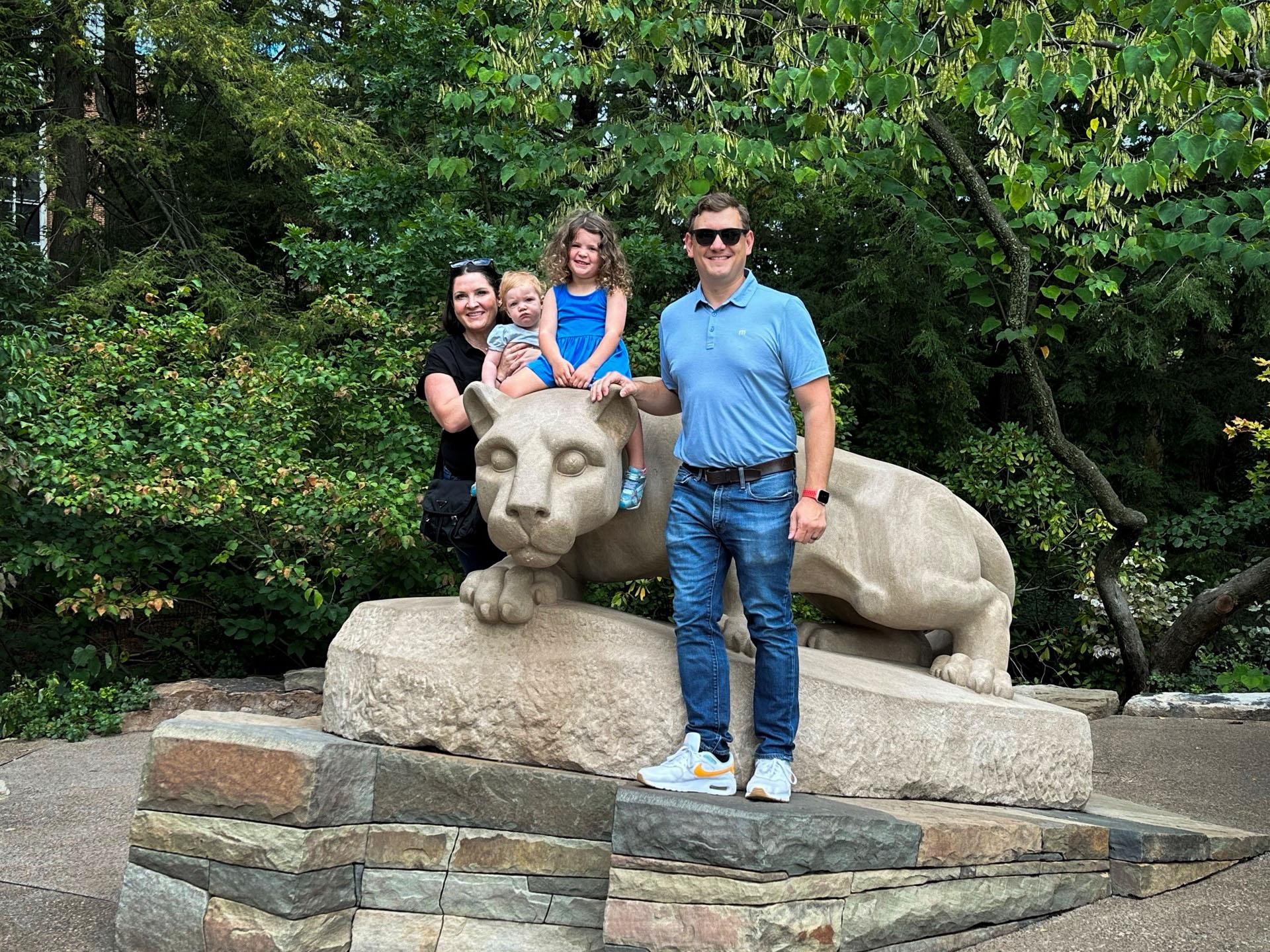 Alumni couple establishes endowed scholarship in the College of IST 